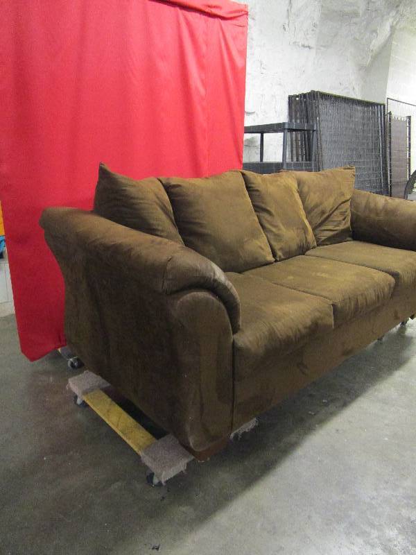lot 202 image: Microfiber couch