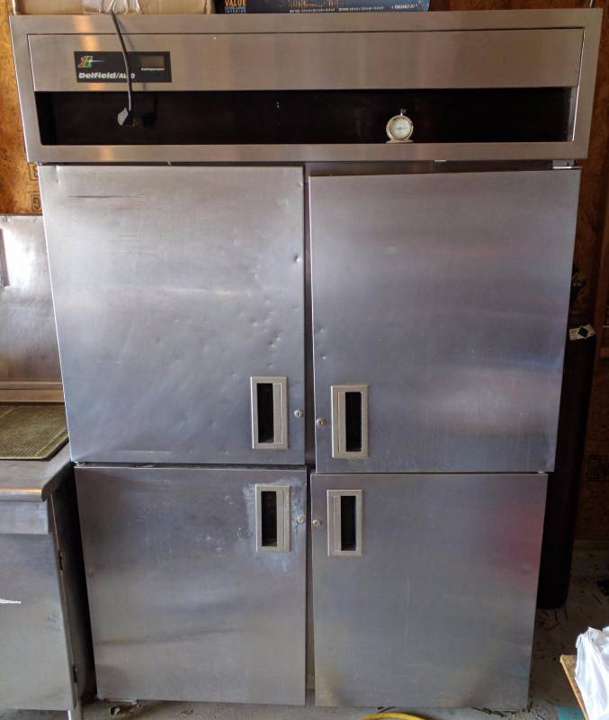 lot 2154 image: Commercial Delfield Alco Refrigerator