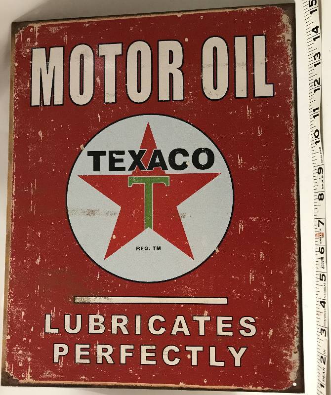 lot 2261 image: Big Tin Sign - Texaco Motor Oil - Add to your collection
