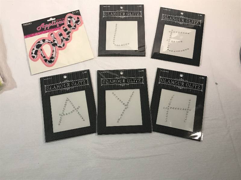 lot 2216 image: Glamour Glitz and Diva Applique - Design Your Own Clothes
