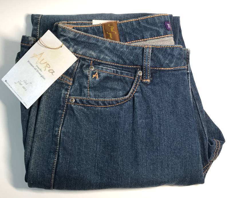 lot 2299 image: DENIM BLUE JEANS - AURA from the Women of WRANGLER - NEW with tags size 10L AVG