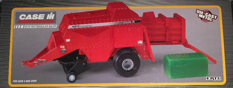 lot 2344 image: 1997 Ertl CASE IH 8575 Rectangular Baler Silage Special - TRACTOR TOY - DIE CAST METAL REPLICA - 116 Scale