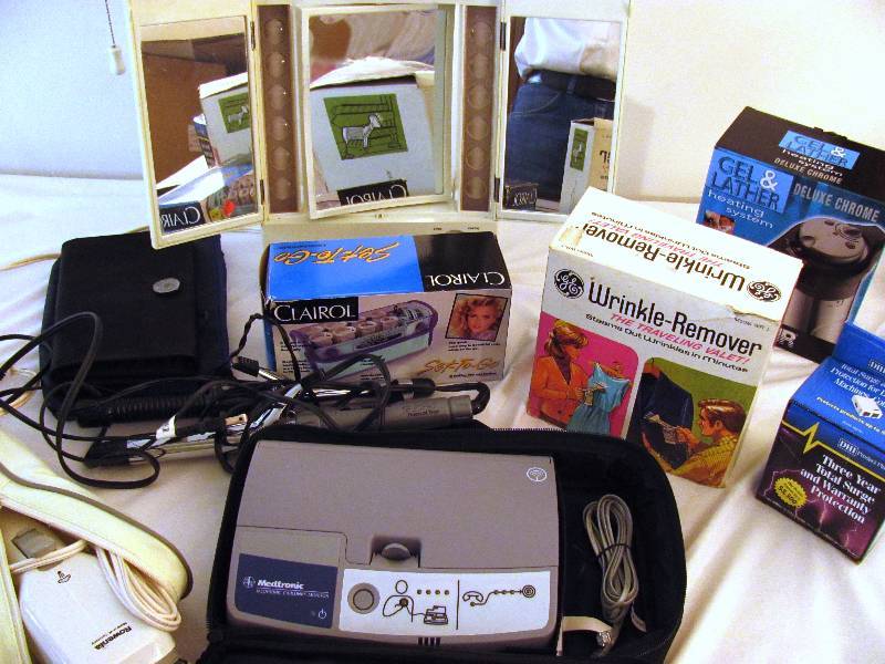 lot 6279 image: Health & Beauty LOT - make-up mirror, curlers, wrinkle remover and MORE