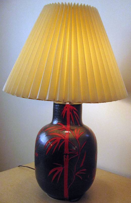 lot 6281 image: Lamp - Black and Red Asian Dcor Decorative Bamboo