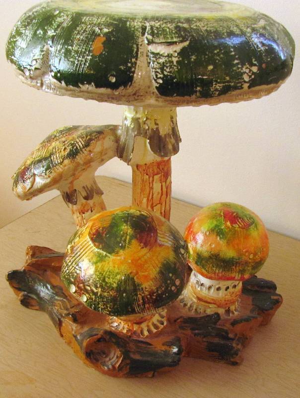 lot 6282 image: End Table - Mushroom Art - Colored over 17 Tall