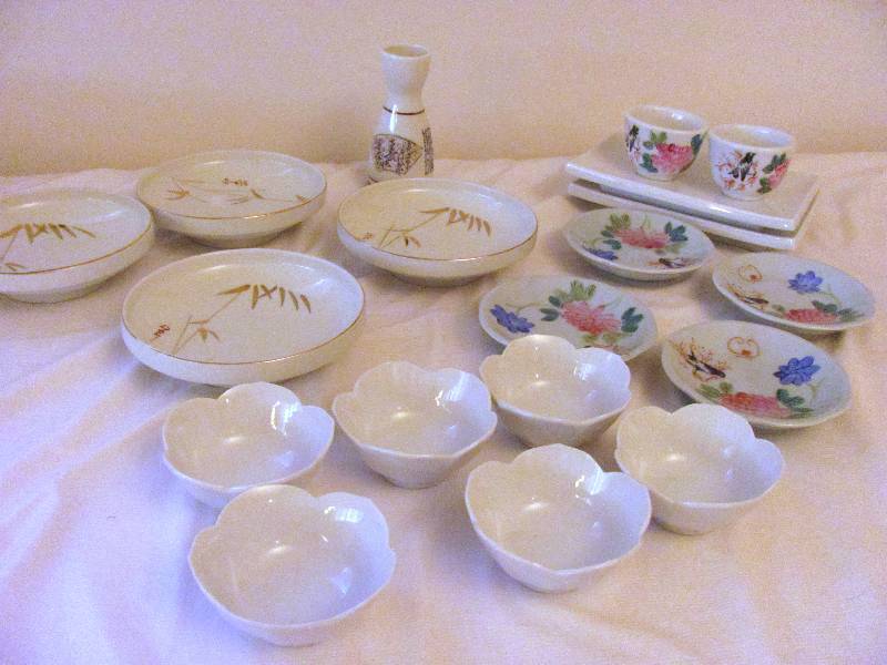 lot 6314 image: Asian Style Serving Pieces - Nice Collection