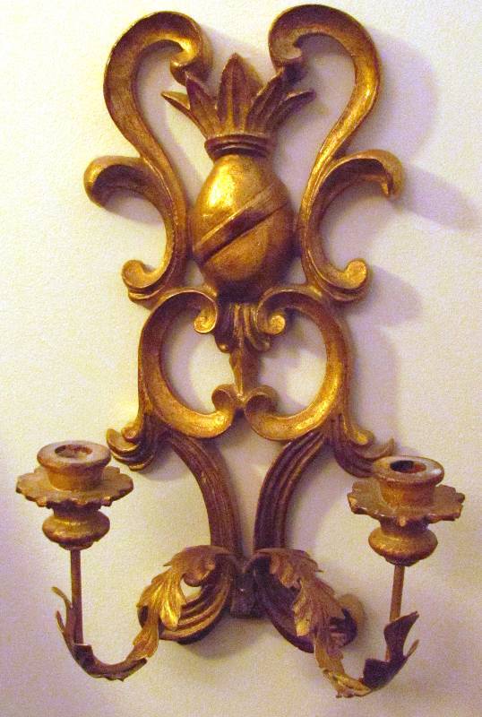 lot 6322 image: Gold Wall Sconce Candle Holder
