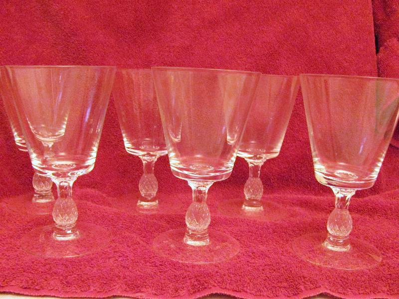 lot 6344 image: Really Nice 6 Piece Stem Ware Set