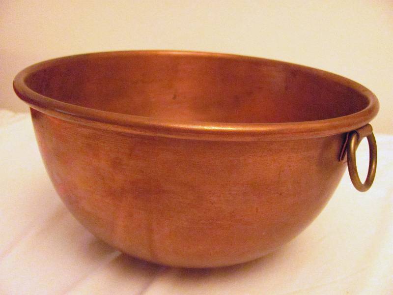 lot 6345 image: 10 Copper Pot - Copper has been used and cherished for around 9,000 years.