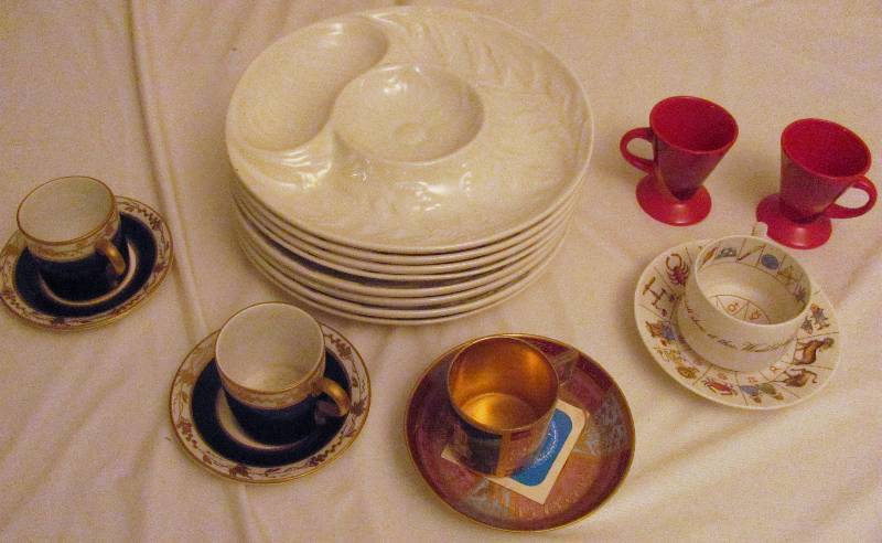 lot 6346 image: Snack Set & Tea Cups