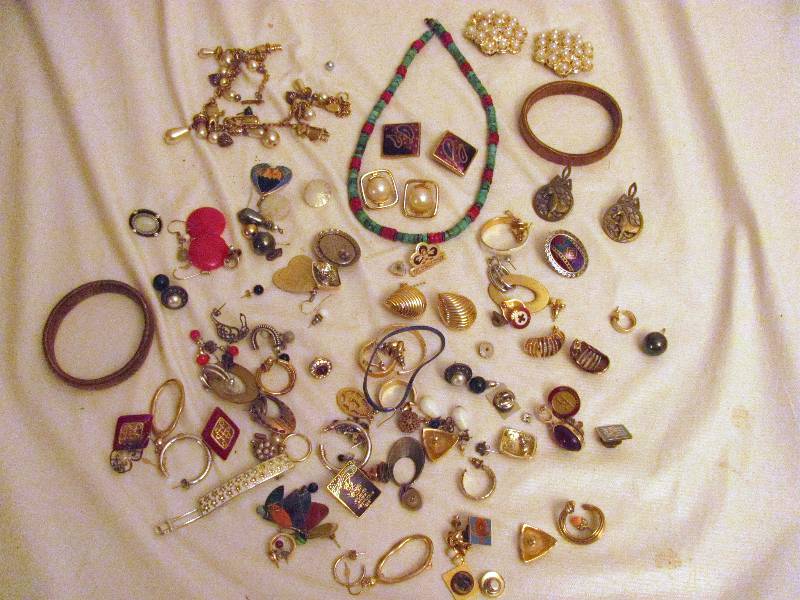 lot 6350 image: Assorted Costume Jewelry with Wichita Riverfest Pin. and Charm Bracelet