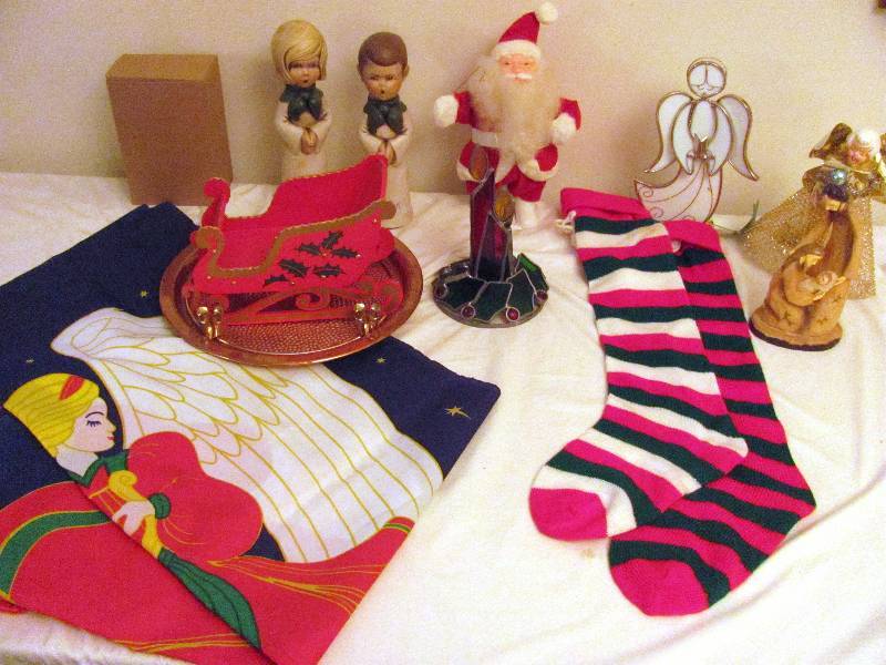 lot 6354 image: Christmas Decor - Nice Items plus more