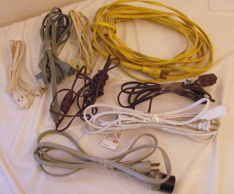 lot 6360 image: Lot of EXTENSION CORDS