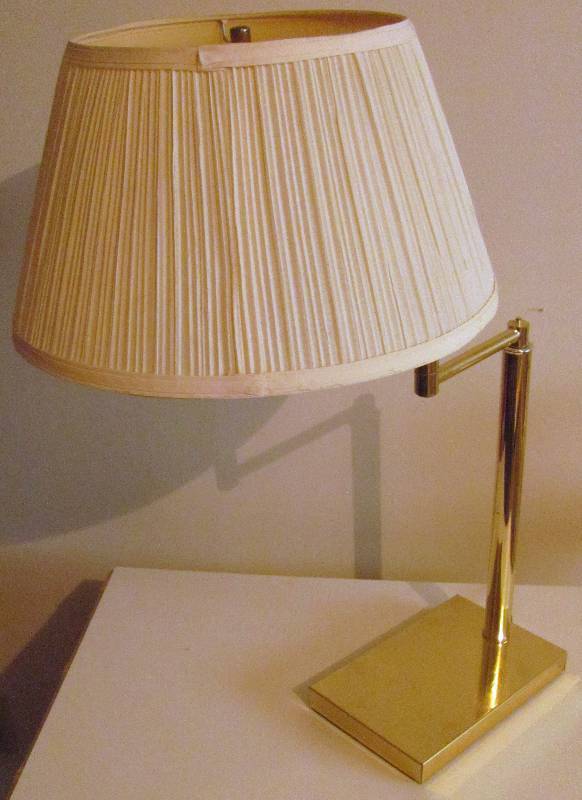 lot 6401 image: Swing Arm Table Lamp with Shade
