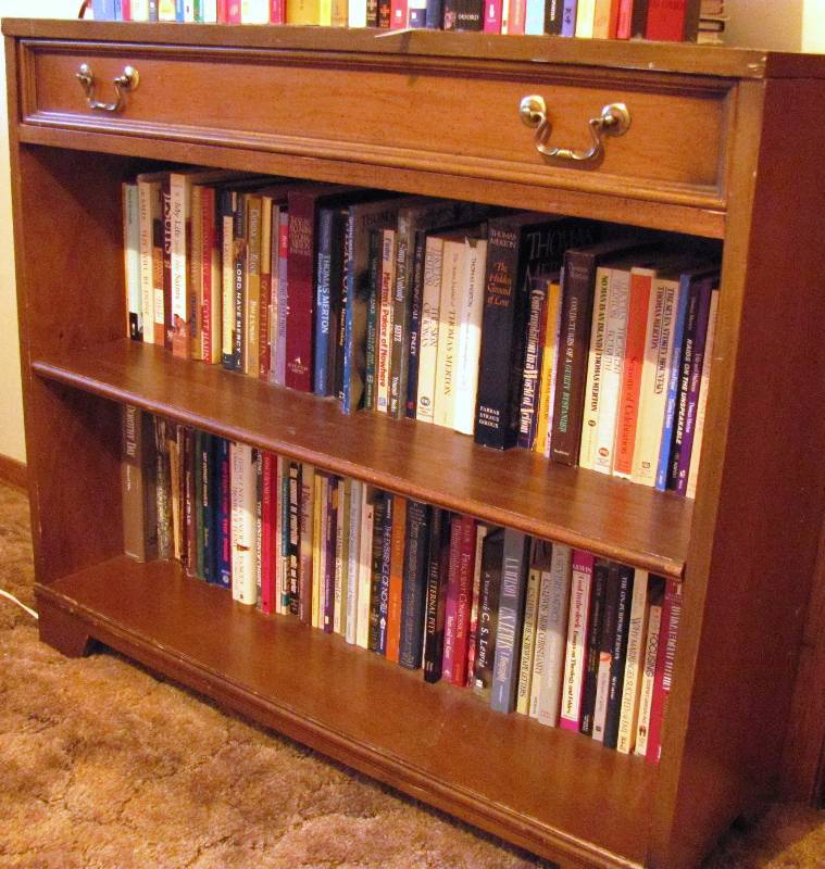 lot 6408 image: Super Nice Wooden Bookshelf