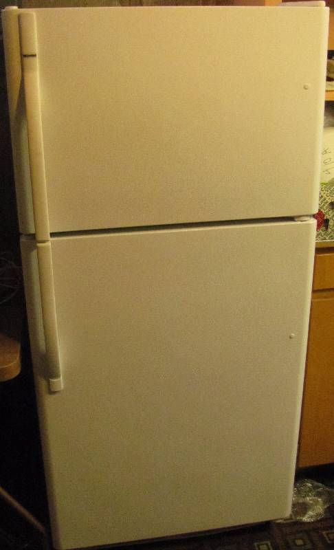 lot 6416 image: Kenmore Refrigerator