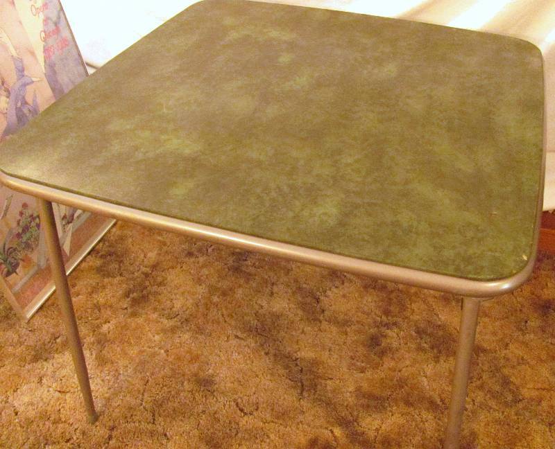 lot 7050 image: Samsonite Celebrity Folding Card Table