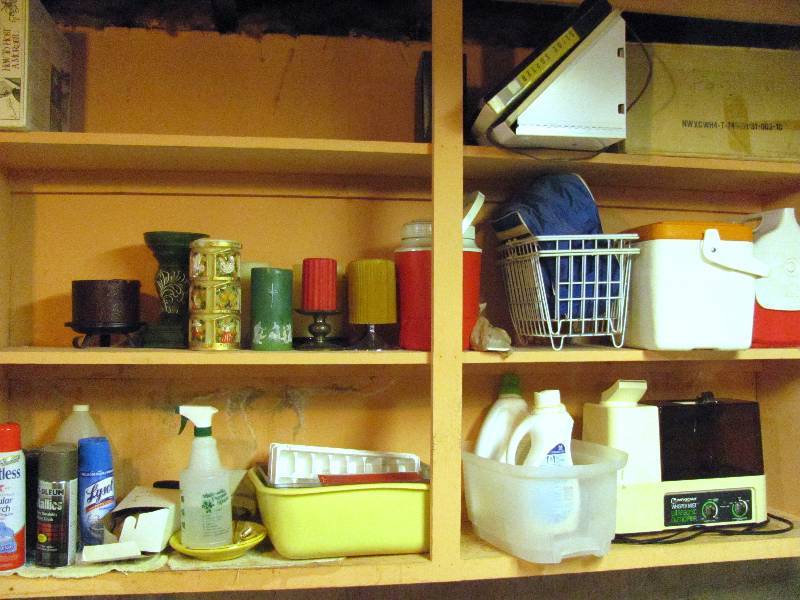 lot 7052 image: All Misc. Stuff on Shelf