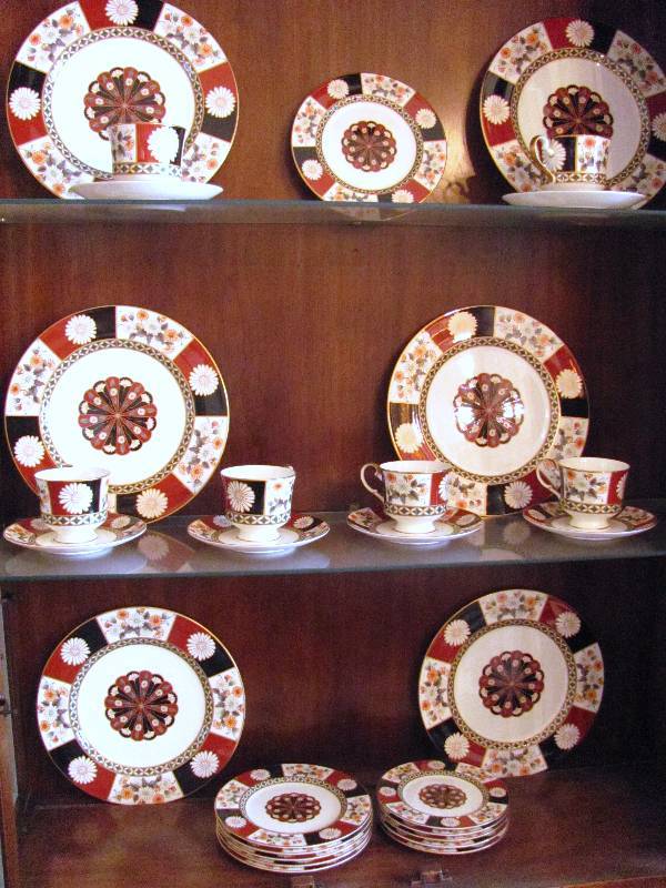lot 7061 image: 6 Place Setting Mikasa Bone China Shogun