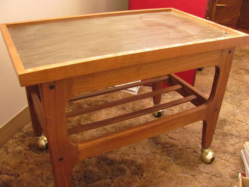 lot 7101 image: Rolling wooden cart