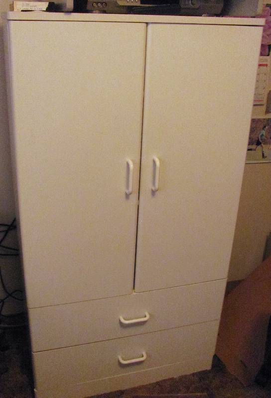 lot 7117 image: Storage Cabinet - White and All Contents