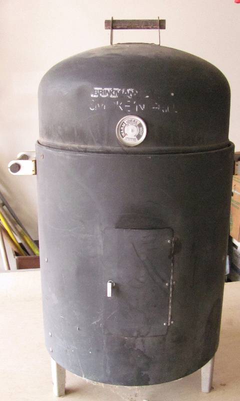 lot 7125 image: Brinkley Smoker  Grill - outdoor cooking
