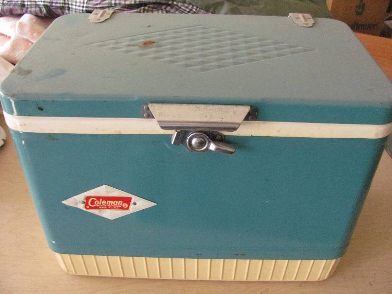 lot 7129 image: Vintage Colman Steel Case Cooler - Blue - Metal Latch