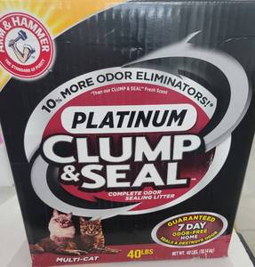 lot 55639 image: ARM & HAMMER Clump & Seal Platinum Cat Litter, Multi-Cat, 40 lb