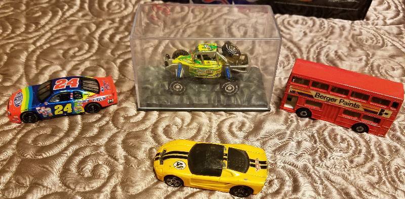 lot 7880 image: Lot of 4 miniature cars - Jeff Gordon #24 and more