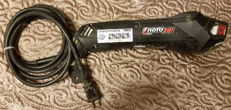 lot 7889 image: RotoZip Zipsaw - RFS1000 - 4 in. Grinder