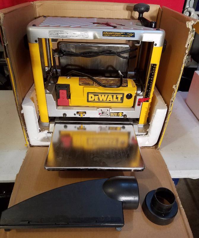 lot 7911 image: DEWALT Heavy-Duty Planer with 3-Knife Cutter-Head  12 12in. Width Capacity, Model# DW734