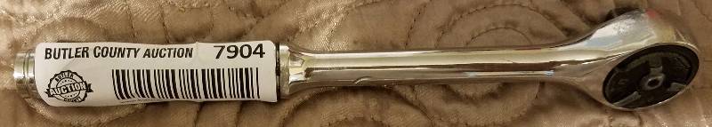 lot 7904 image: Snap-On 38 Drive Ratchet -  SNAP-ON 