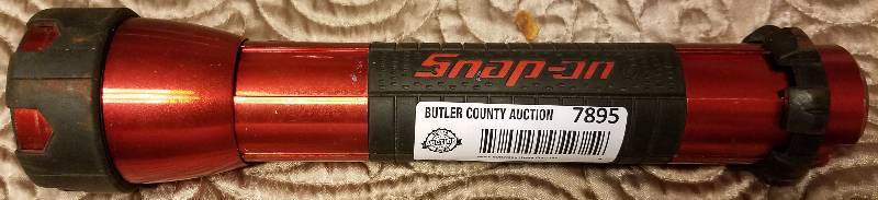 lot 7895 image: Snap-On Flashlight