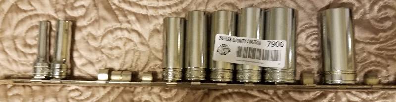 lot 7906 image: 38 Drive Snap-On Sockets 14 to 78 -  SNAP-ON 