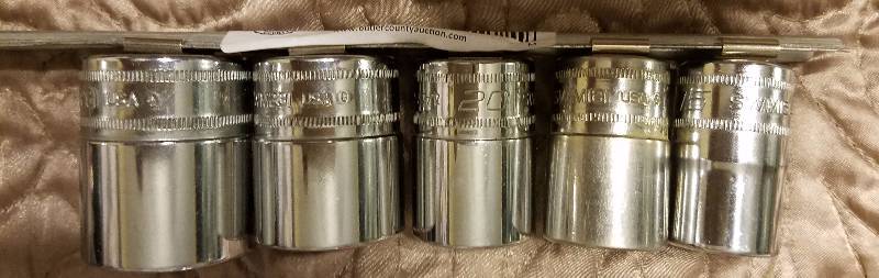 lot 7909 image: 5 Snap-on Sockets on Rail -  SNAP-ON 