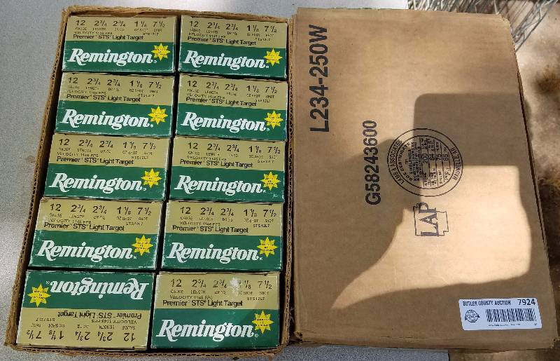 lot 7924 image: 2 CASES - Remington Shotgun Shells -20250 12GA #7.5 3DR 1 18oz TARGET STS AMMUNITION
