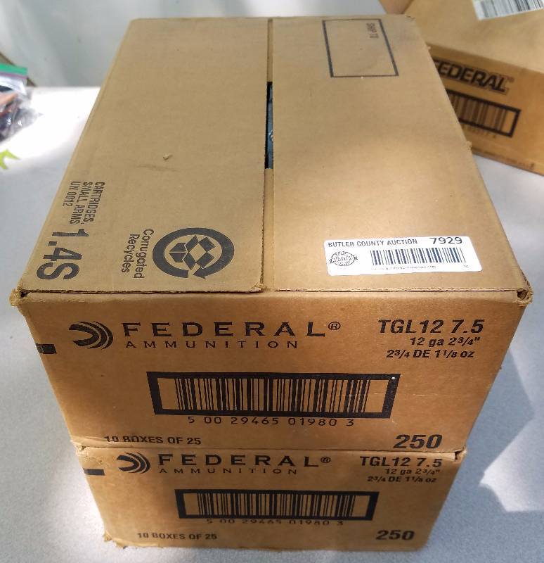 lot 7929 image: 2 HUGE CASES of SHOTGUN SHELLS - Federal Standard Top Gun Target 12 gauge 2.75 1.1 oz 7.5 Shot