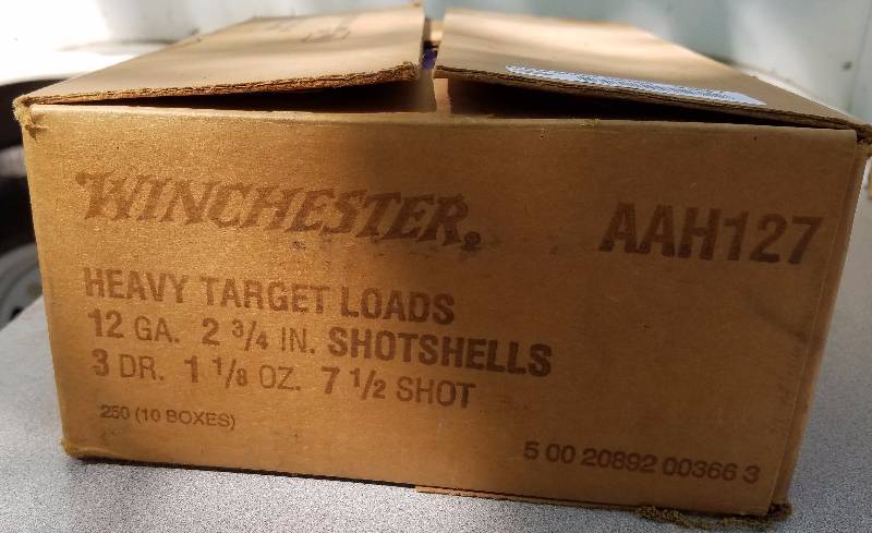 lot 7932 image: ONE CASE Fiocchi 12 Gauge 2 34 Mixed Lot SHOTGUN SHELLS