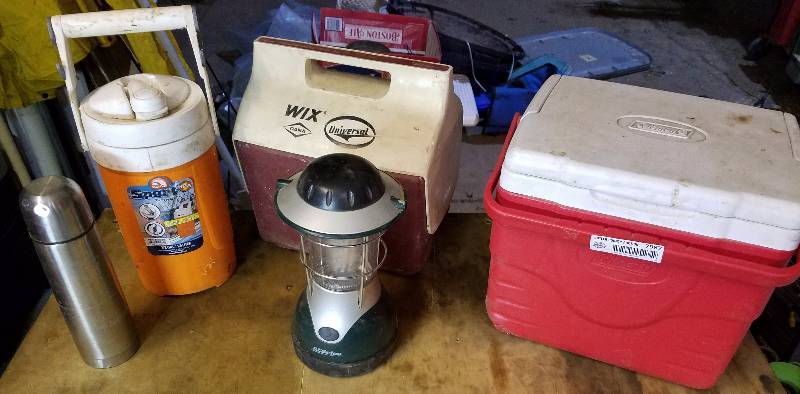lot 7987 image: Ice Chests - Thermos - Battery Powered Light