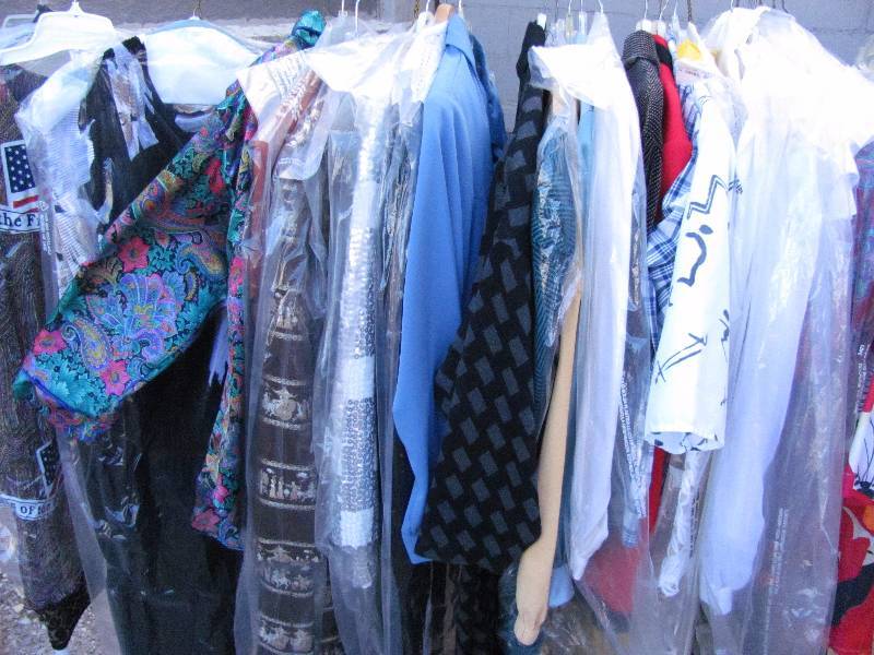 lot 7135 image: Womens clothing - see photos