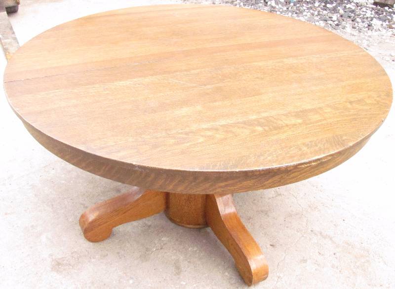 lot 7151 image: OAK TABLE - 54 round