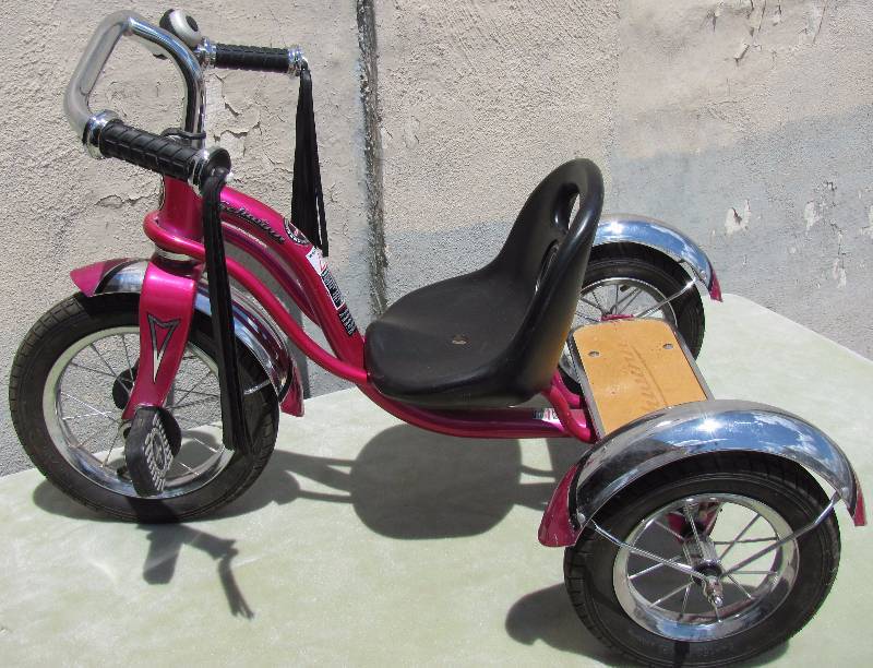 lot 7158 image: Schwinn Tricycle - Pneumatic Tires, Bell, Handlebar Streamers, Wood Branded Step, NICE & CUTE