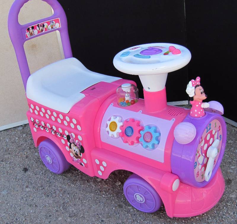 lot 7189 image: Toy Ride-On Train - Minnie Mouse