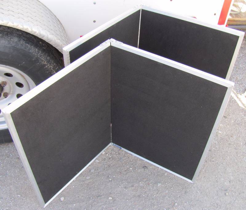 lot 7196 image: 2 Folding Bulletin Boards - 35 x 24 - Ideal for Seminars & Mobile Displays
