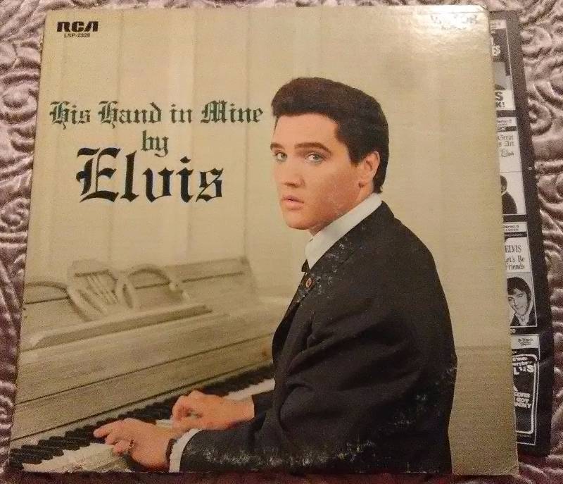 lot 7424 image: ELVIS PRESLEY - His Hand in Mine - LP - Vinyl RECORD