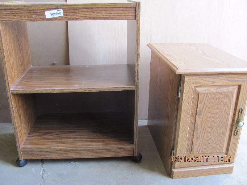 lot 6002 image: End Table (With Storage) and Rolling Microwave Cart