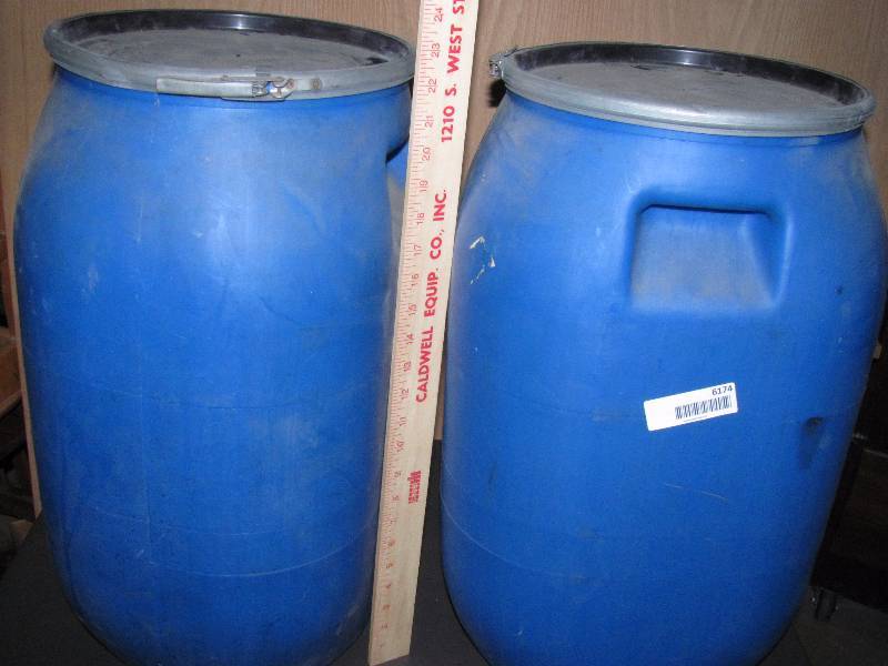 lot 6174 image: 2 large sealable containers - Prepper Supply