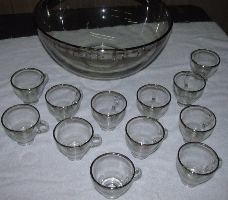 lot 6179 image: Glass Punch bowl and 12 cup set Pretty silver trim