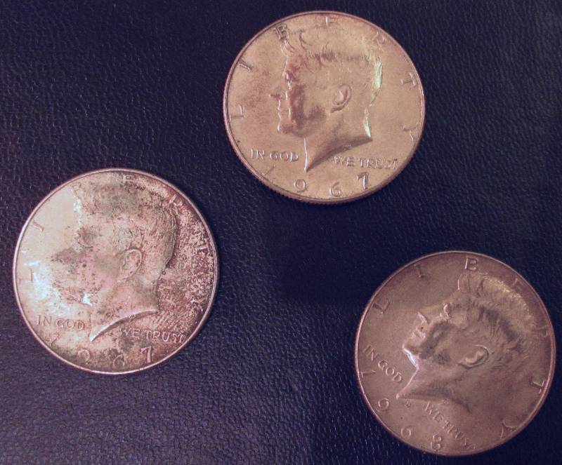 lot 6244 image: Kennedy Silver Half Dollars - QTY 3 1967 & 1968