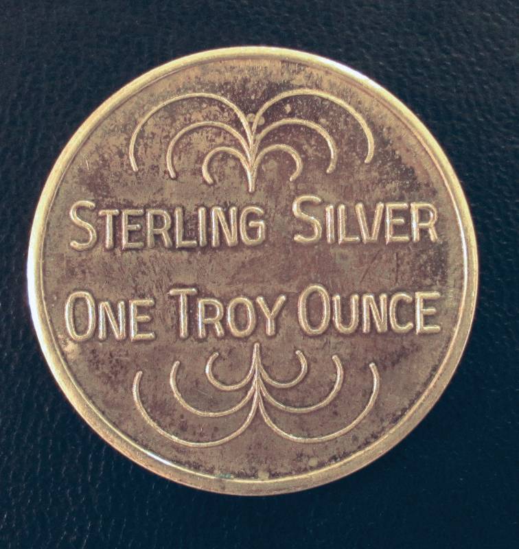 lot 6246 image: STERLING SILVER - 1 Troy Ounce - Vulcan Chemicals Award